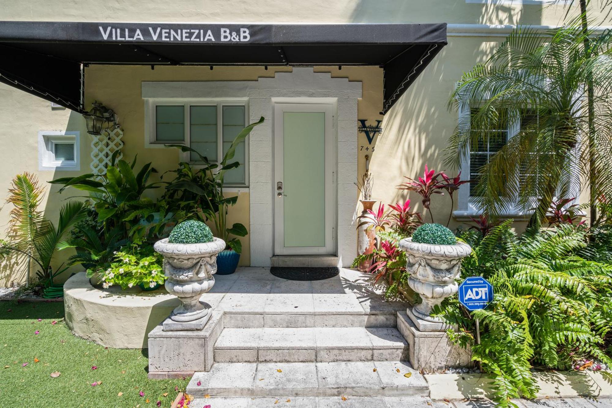 Villa Venezia Bb Miami Beach Exterior photo